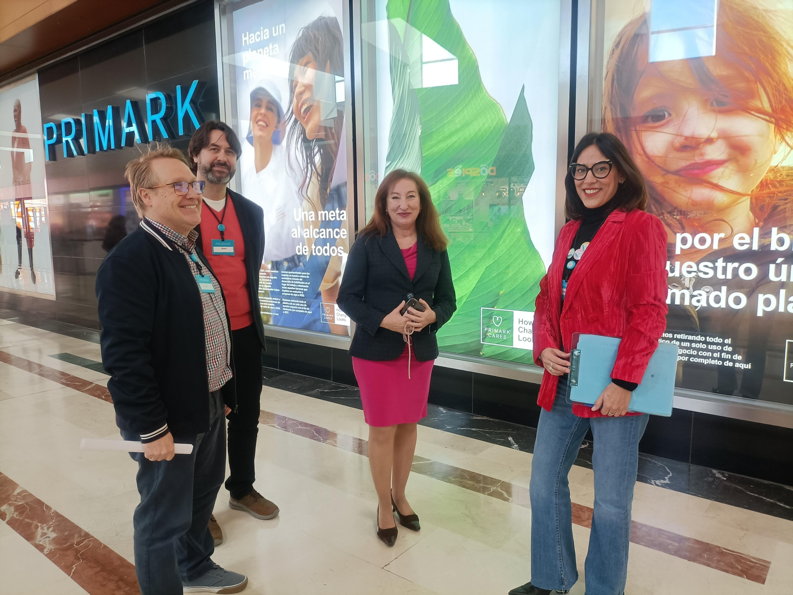 Isabel Gallardo, en su visita a Primark Jerez.