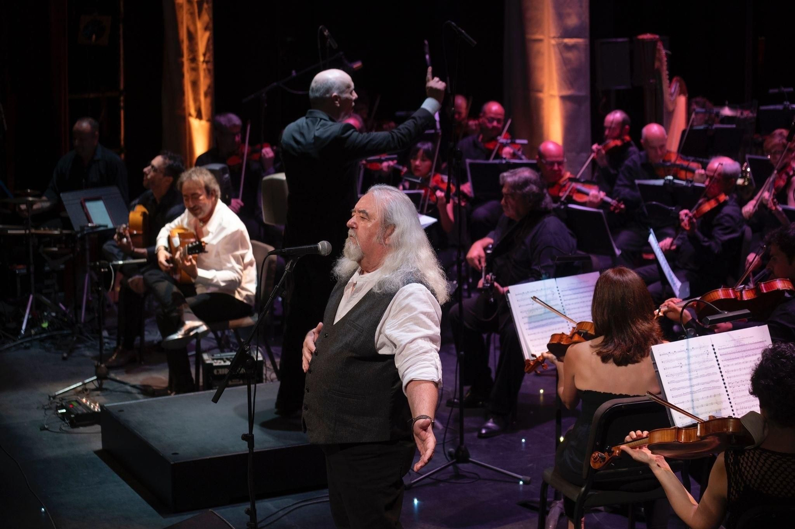 El tributo de José Antonio Rodríguez a Romero de Torres en el Festival de la Guitarra, en imágenes