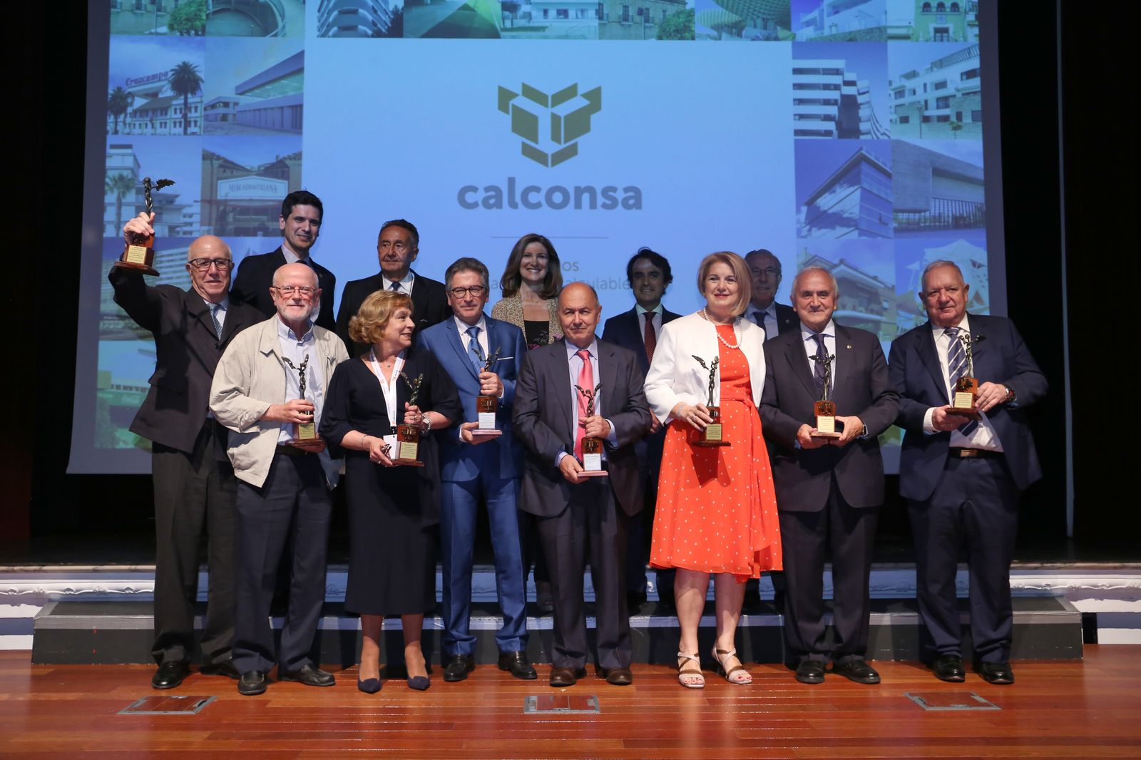 Calconsa celebra 45 años con previsiones de crecimiento del 13% y un incremento del 20% en su carga de trabajo