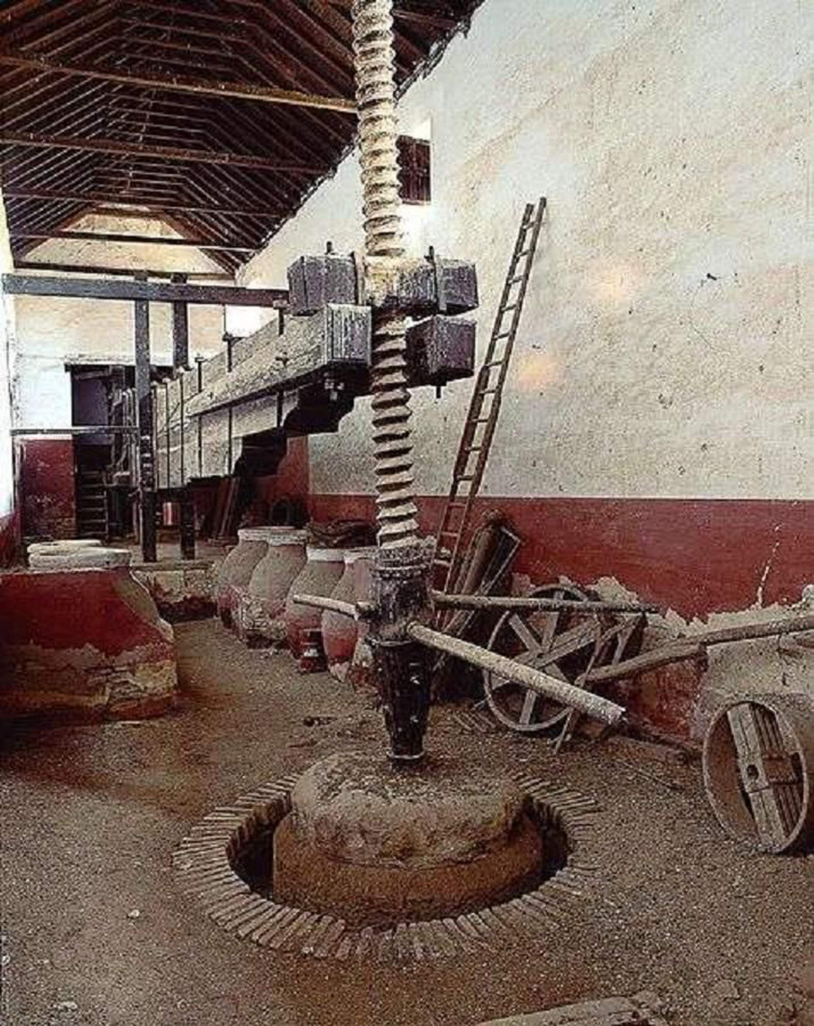 La impresionante prensa de viga y quintal.