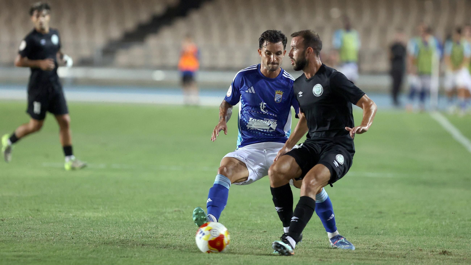 Imágenes del Trofeo Feria de la Vendimia entre el Xerez CD y el Juventud Torremolinos en Chapín