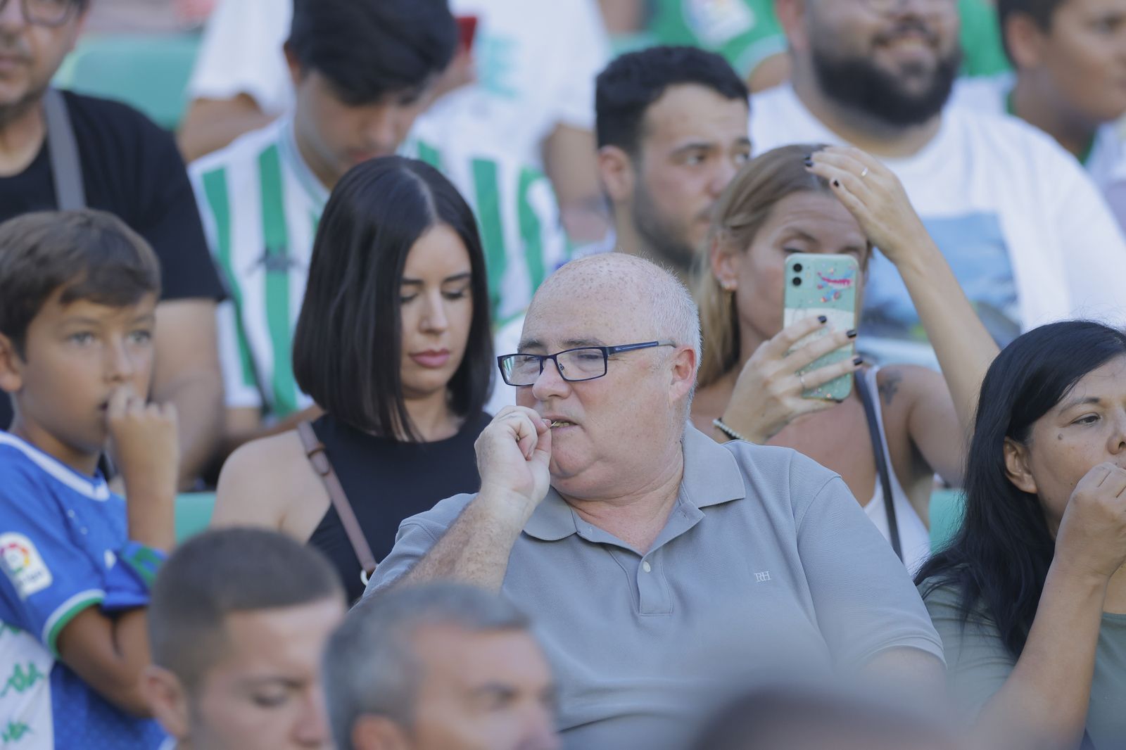 Búscate en las fotos del Betis-Cádiz