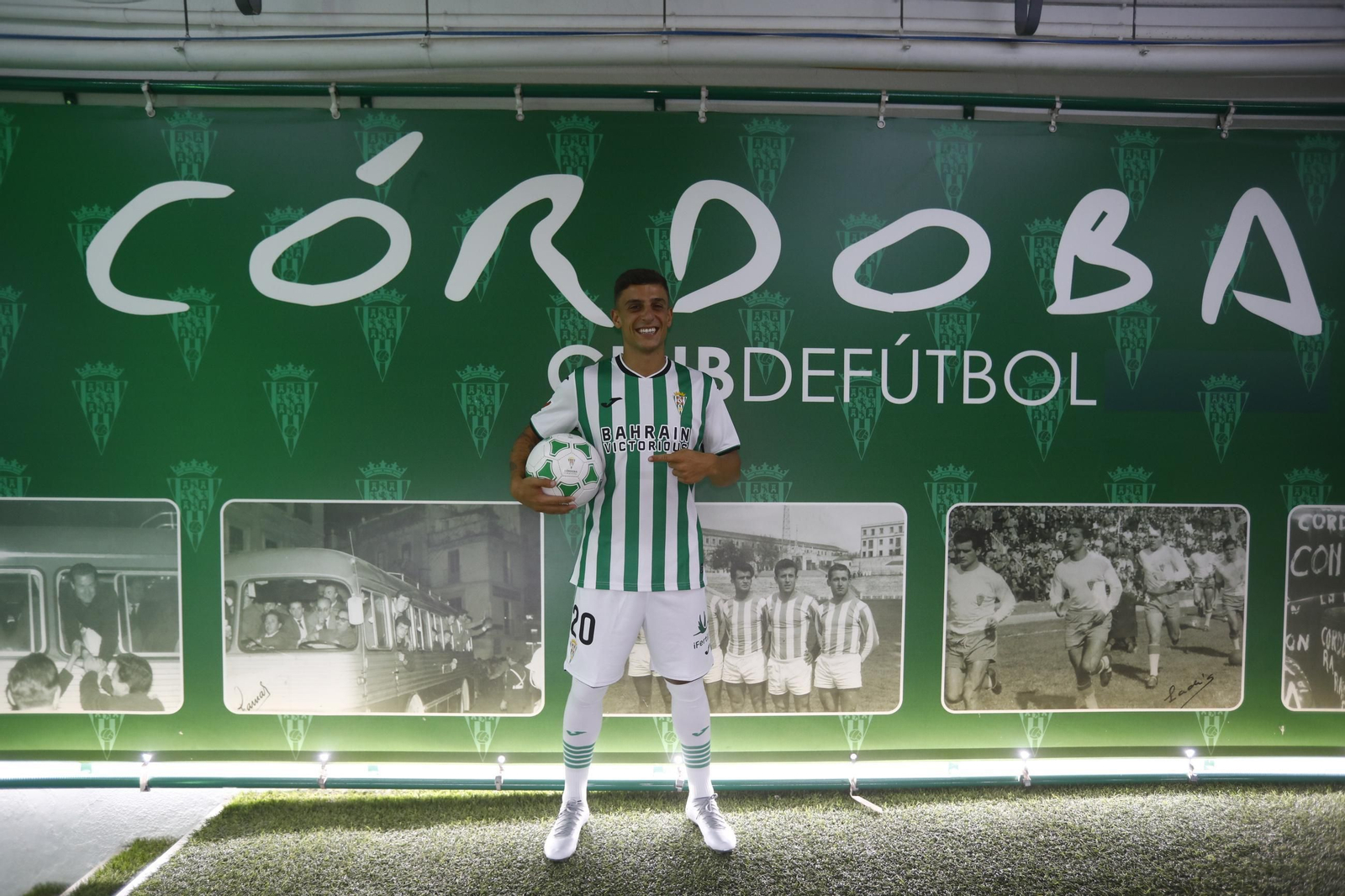 Las mejores fotos de la presentación de Adri Fuentes, Juan María Alcedo y Mariano Carmona como jugadores del Córdoba CF