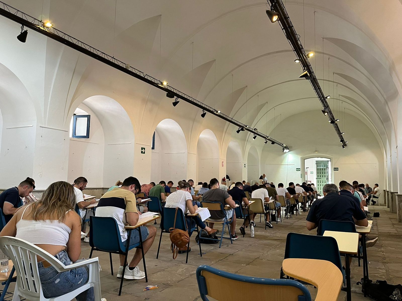 Un momento del examen psicotécnico celebrado en el pósito municipal.