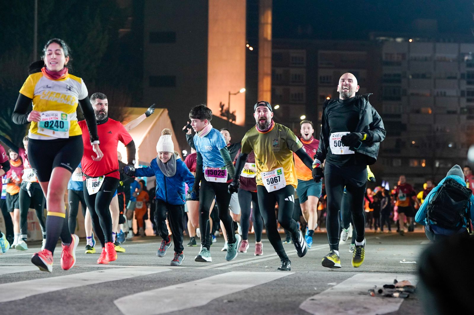 En imágenes: búscate en tu llegada a meta de la Carrera de San Antón 2026 (18)