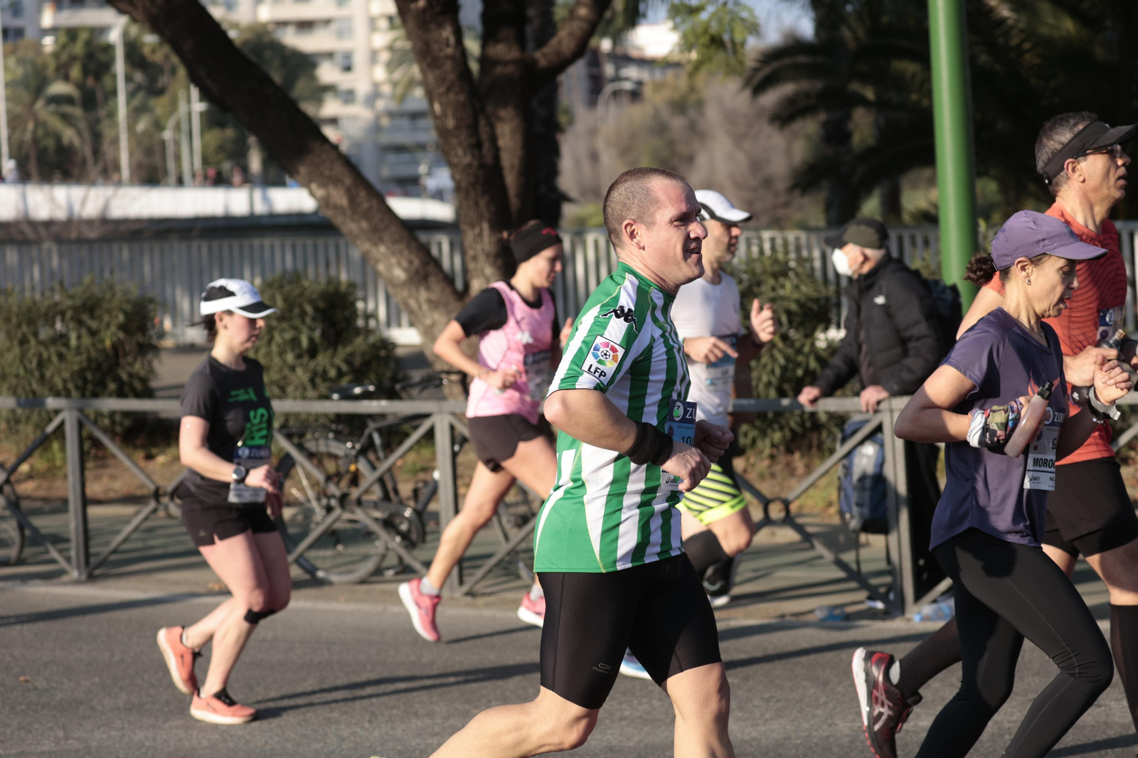 Las imágenes de la Maratón de Sevilla 2022 (10)