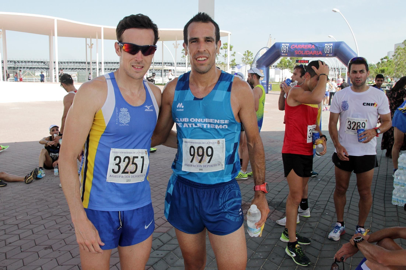 Imágenes de la Carrera Solidaria Ruta 091 organizada por la Policía Nacional