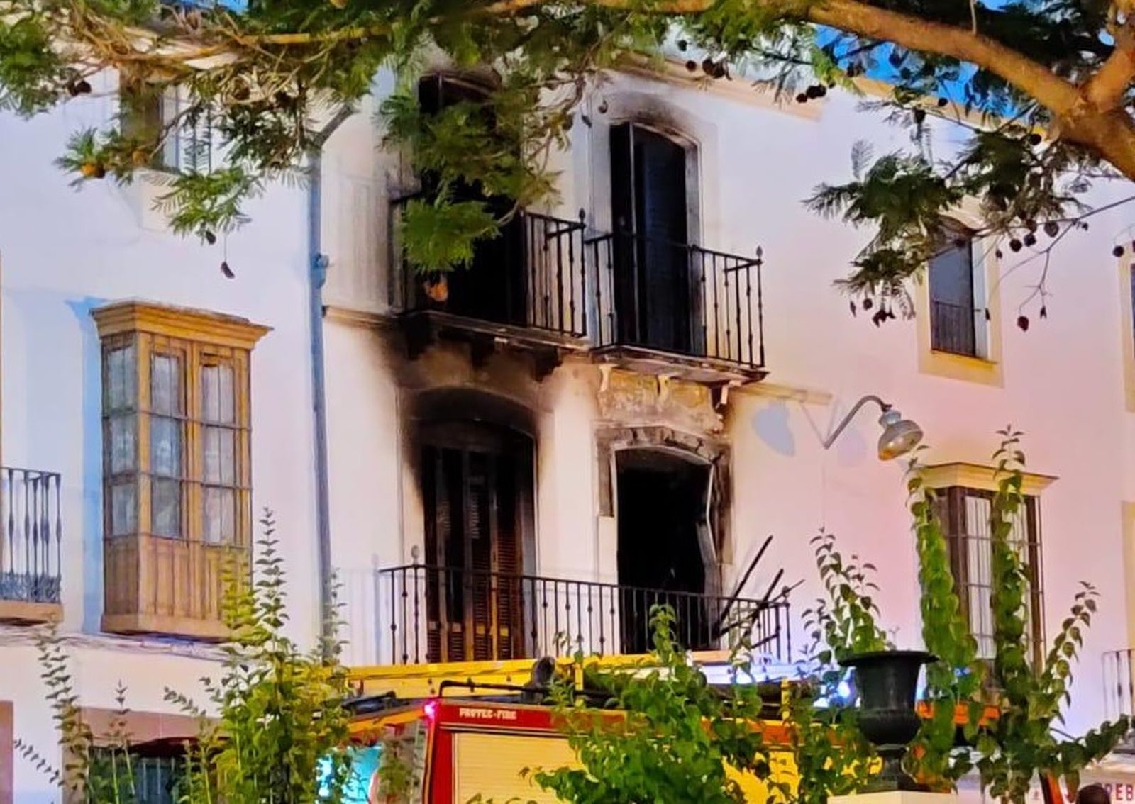 Estado en que ha quedado la vivienda tras el fuego.
