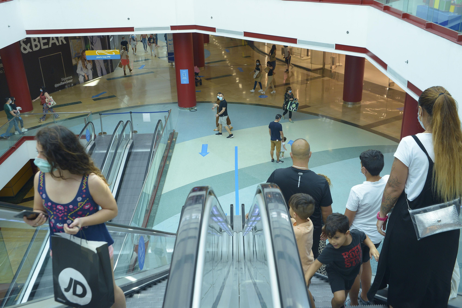 Fotos de los centros comerciales de Algeciras al inicio dela fase 2