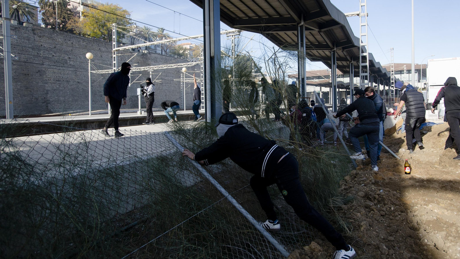 Las imágenes de la segunda jornada de la huelga del metal en Cádiz