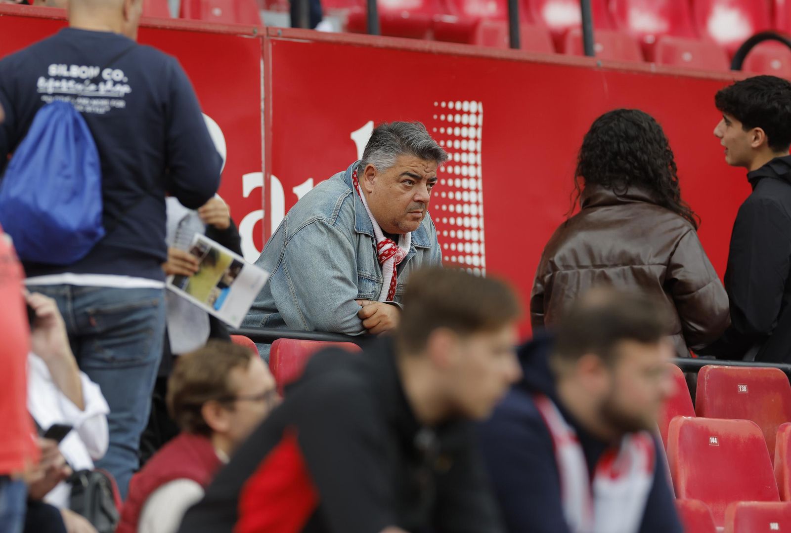 Búscate en las fotos del Sevilla fc - Rayo