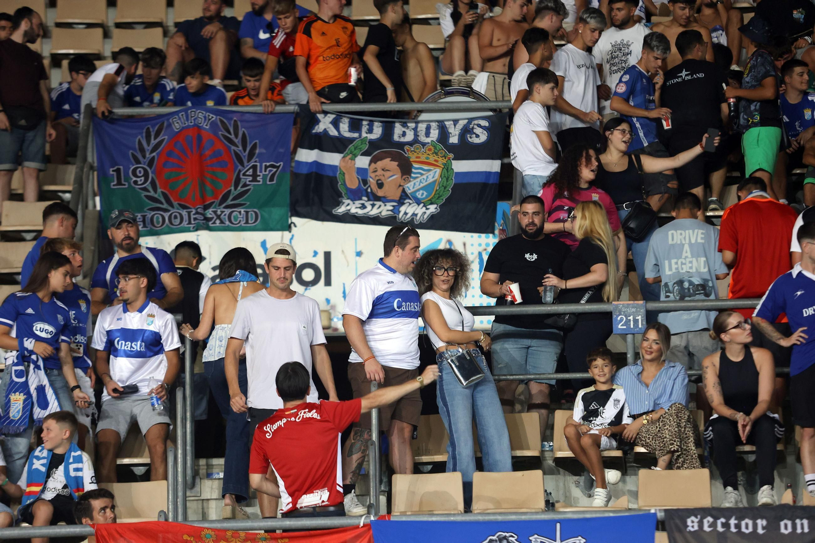 Búscate en el Trofeo Feria de la Vendimia entre el Xerez CD contra el Juventud Torremolinos en Chapín