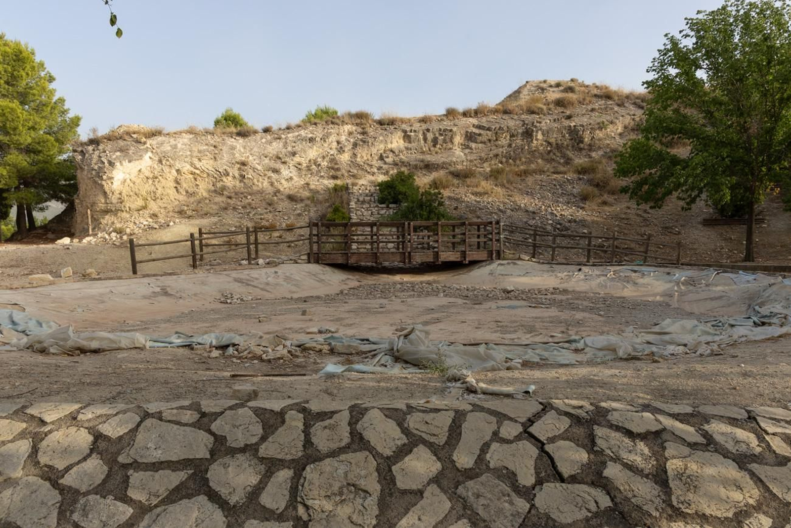 Estado de abandono del parque del Cerro de las Canteras