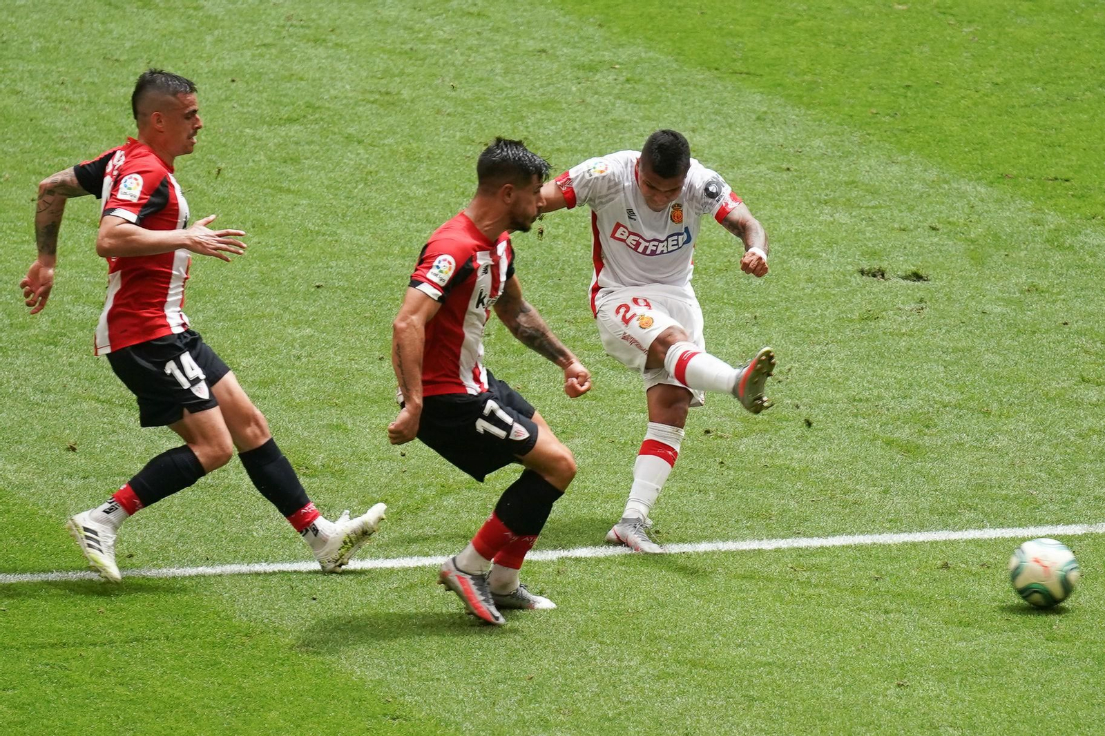 Las fotos de la carrera de Cucho Hernández