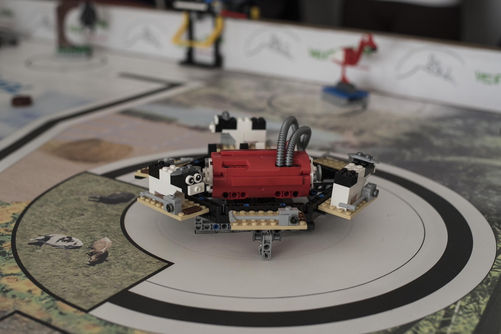 Los jóvenes estudiantes deberán construir robots para dar respuestas a problemas científicos.