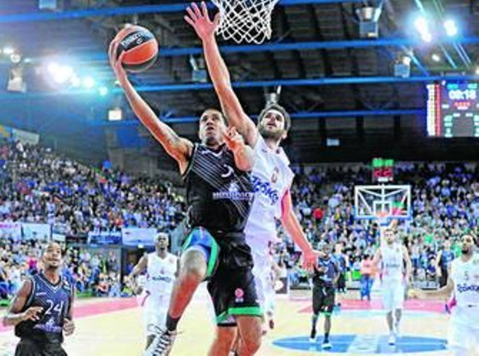 Una imagen del Montepaschi-Olympiacos.