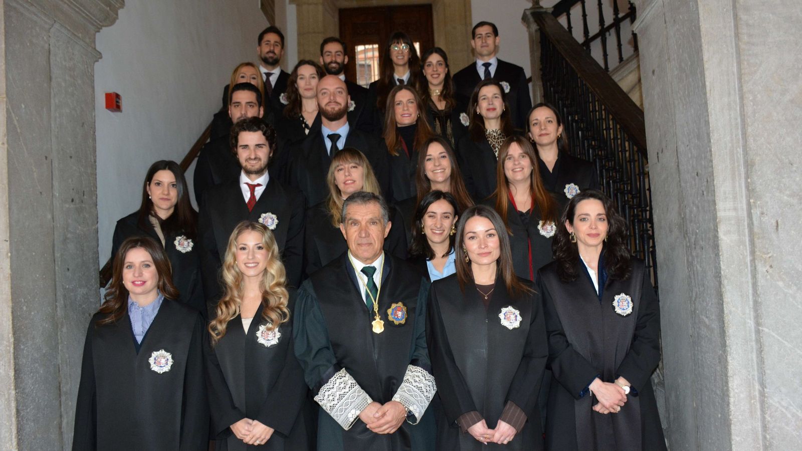 Lorenzo del Río encabezando el grupo de nuevos jueces y juezas destinados a Andalucía