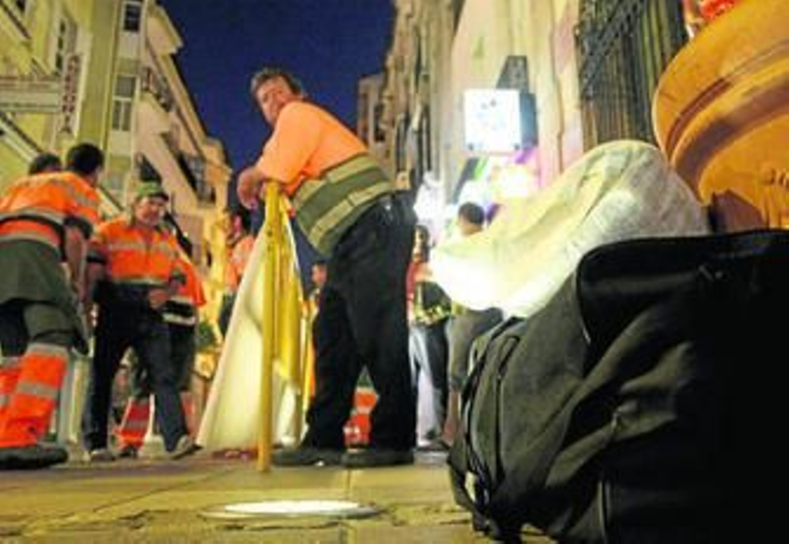 Un grupo de trabajadores de GSC a las puertas del Ayuntamiento, en una imagen de archivo.