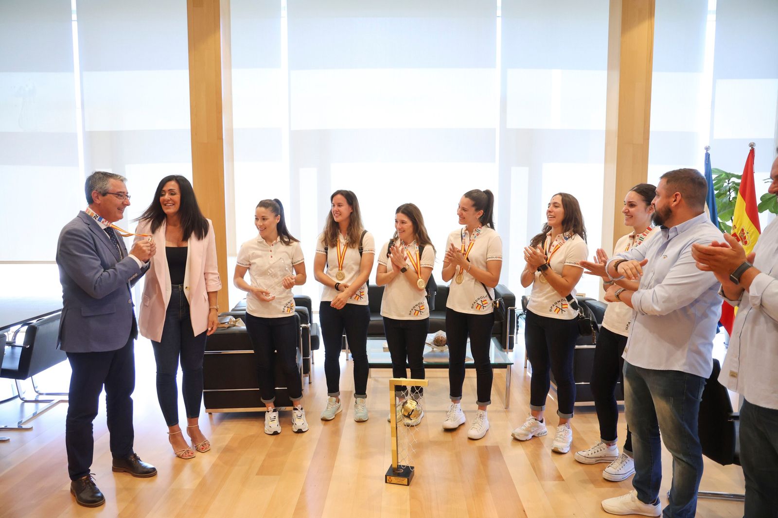 Recibimiento a las campeonas del Costa del Sol