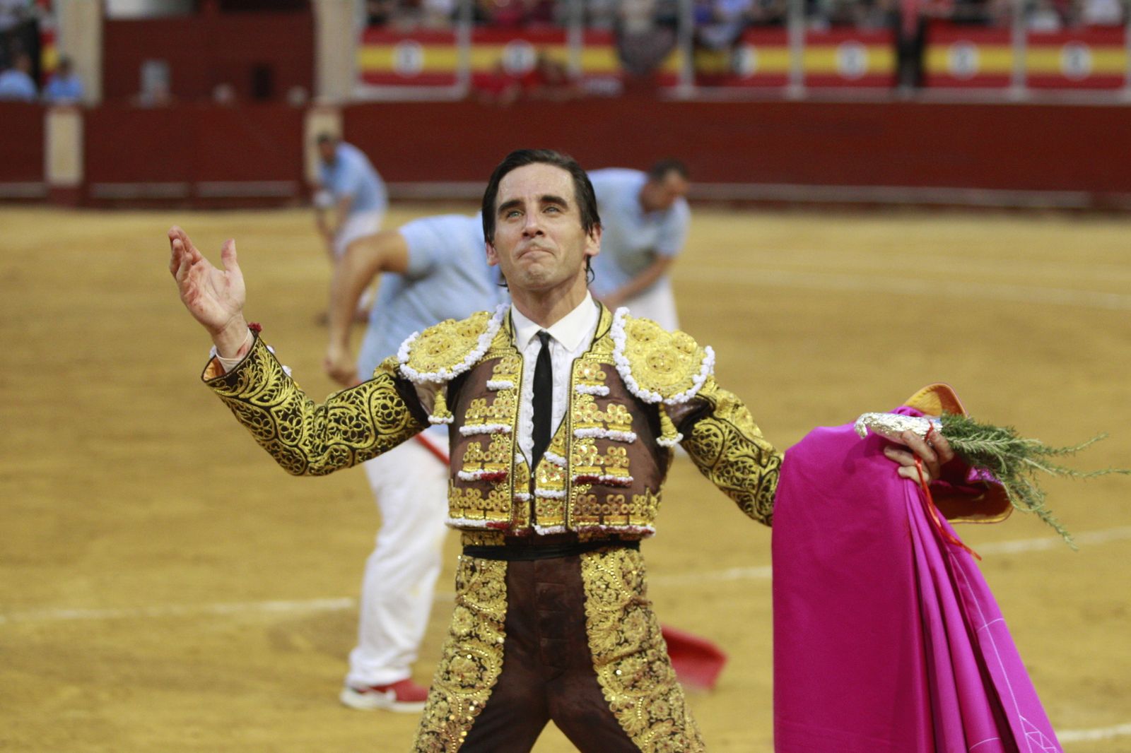 Imágenes del triunfo del torero almeriense Jorge Martínez el día de su alternativa