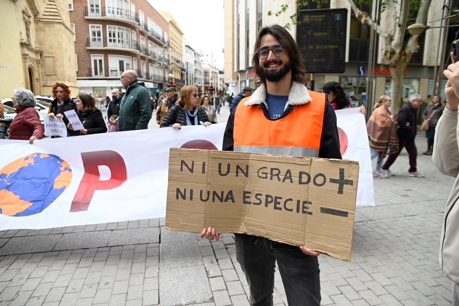 La manifestación en Córdoba contra la Cumbre del Clima, en imágenes La manifestación en Córdoba contra la Cumbre del Clima, en imágenes