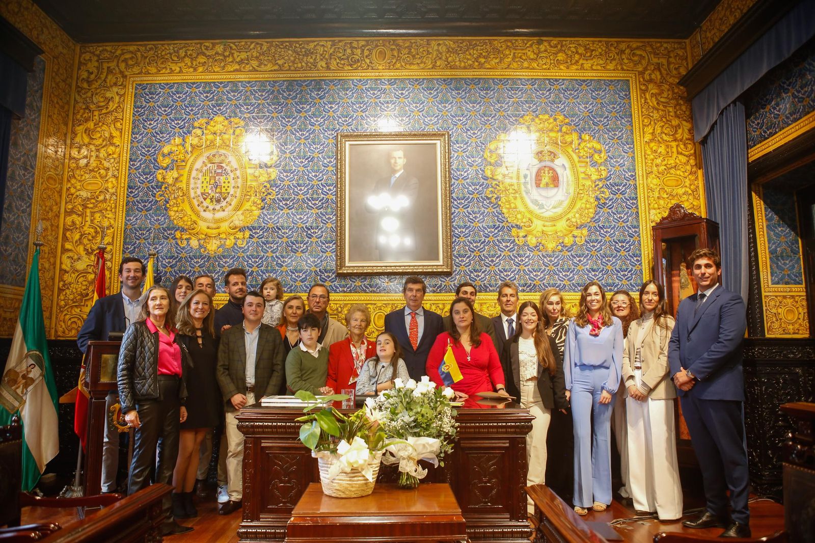 Fotos de la imposición de la insignia de la ciudad de Algeciras a Palma Briales de León