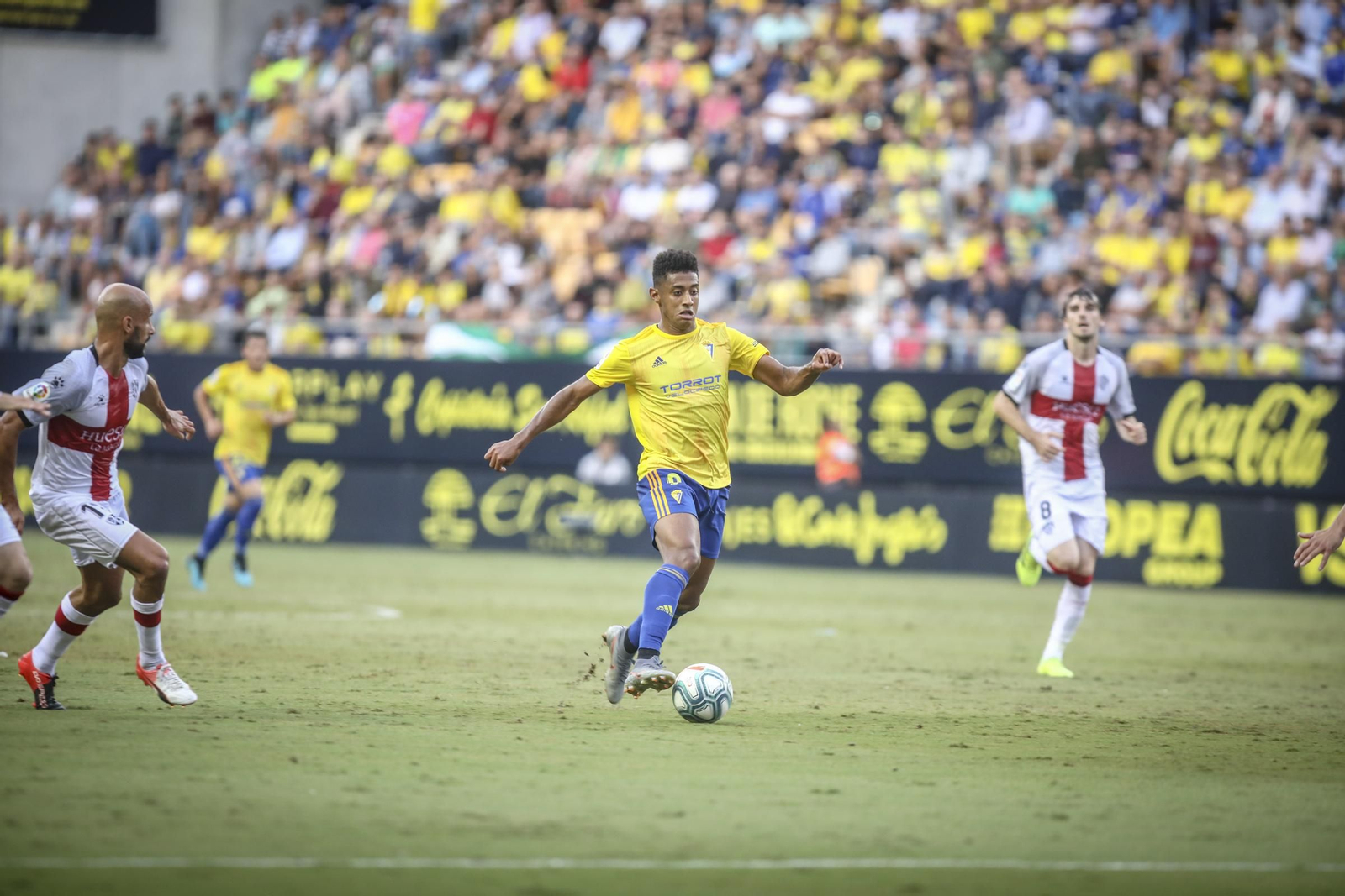 El Cádiz-Huesca, en imágenes
