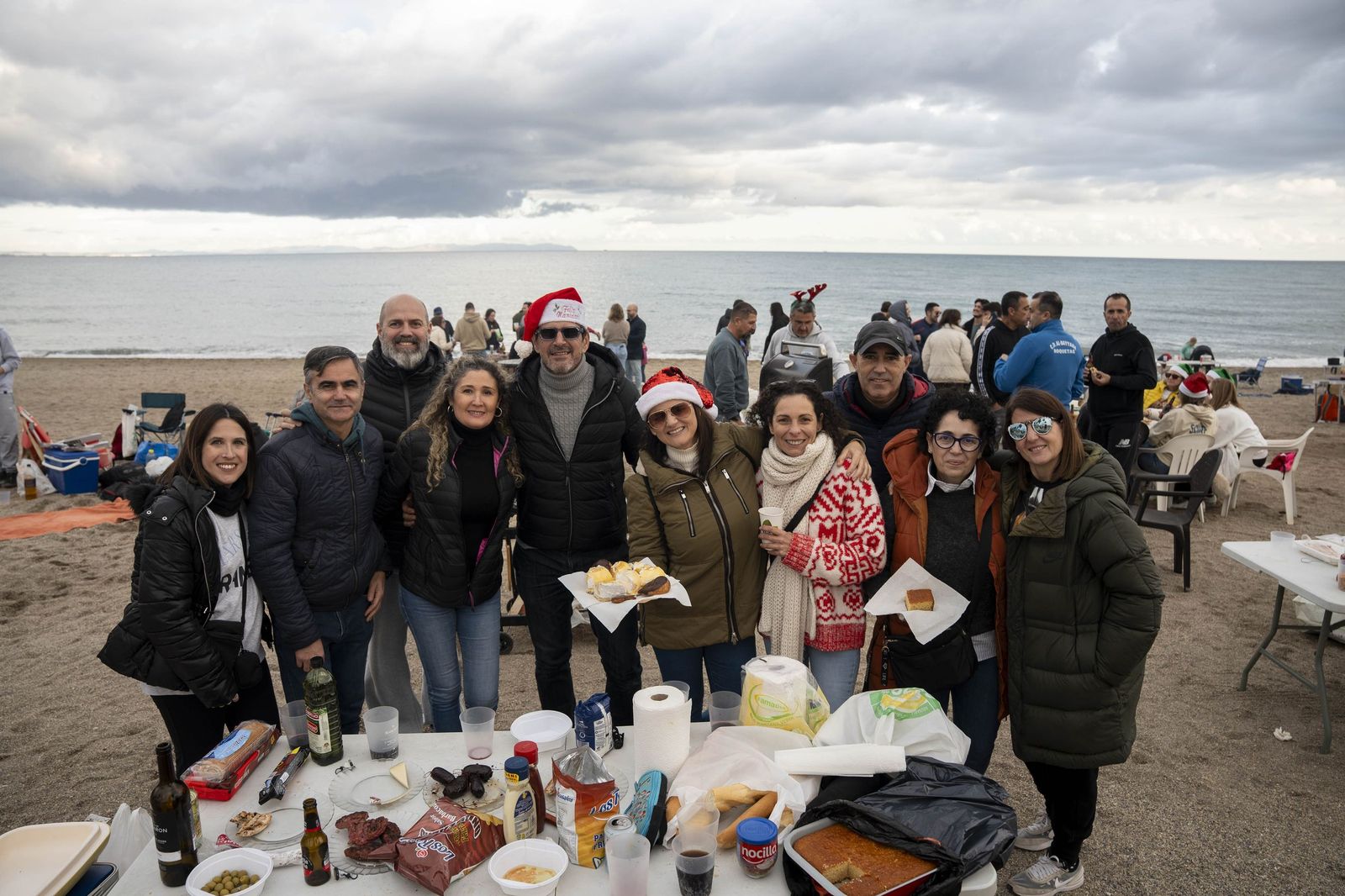 Las moragas reúnen a miles de personas en Roquetas para celebrar el final de año