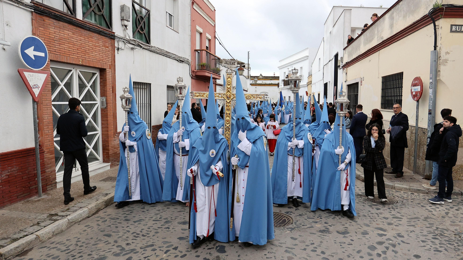 La lluvia apareció en la tarde del Viernes Santo