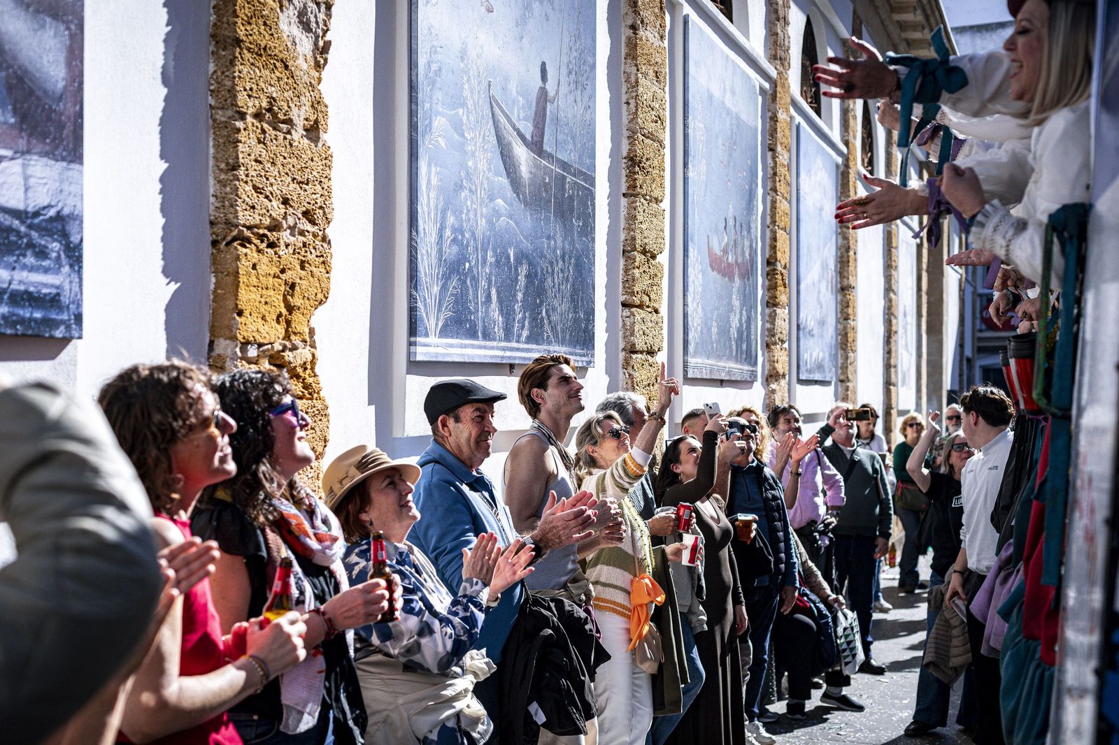Las imágenes del Domingo de Piñata del Carnaval de Cádiz 2026