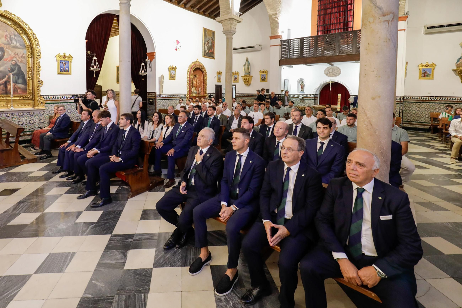 Las fotos de la visita del Betis a Tomares