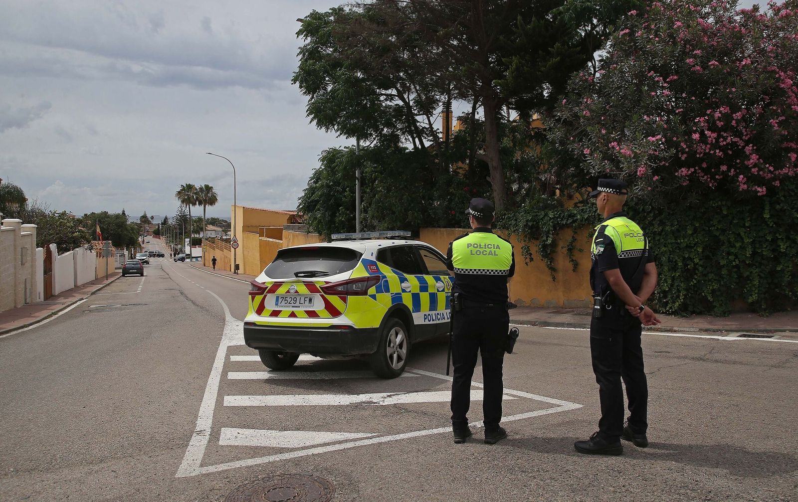 Agentes de la Policía Nacional pertenecientes a la comisaría de La Línea.