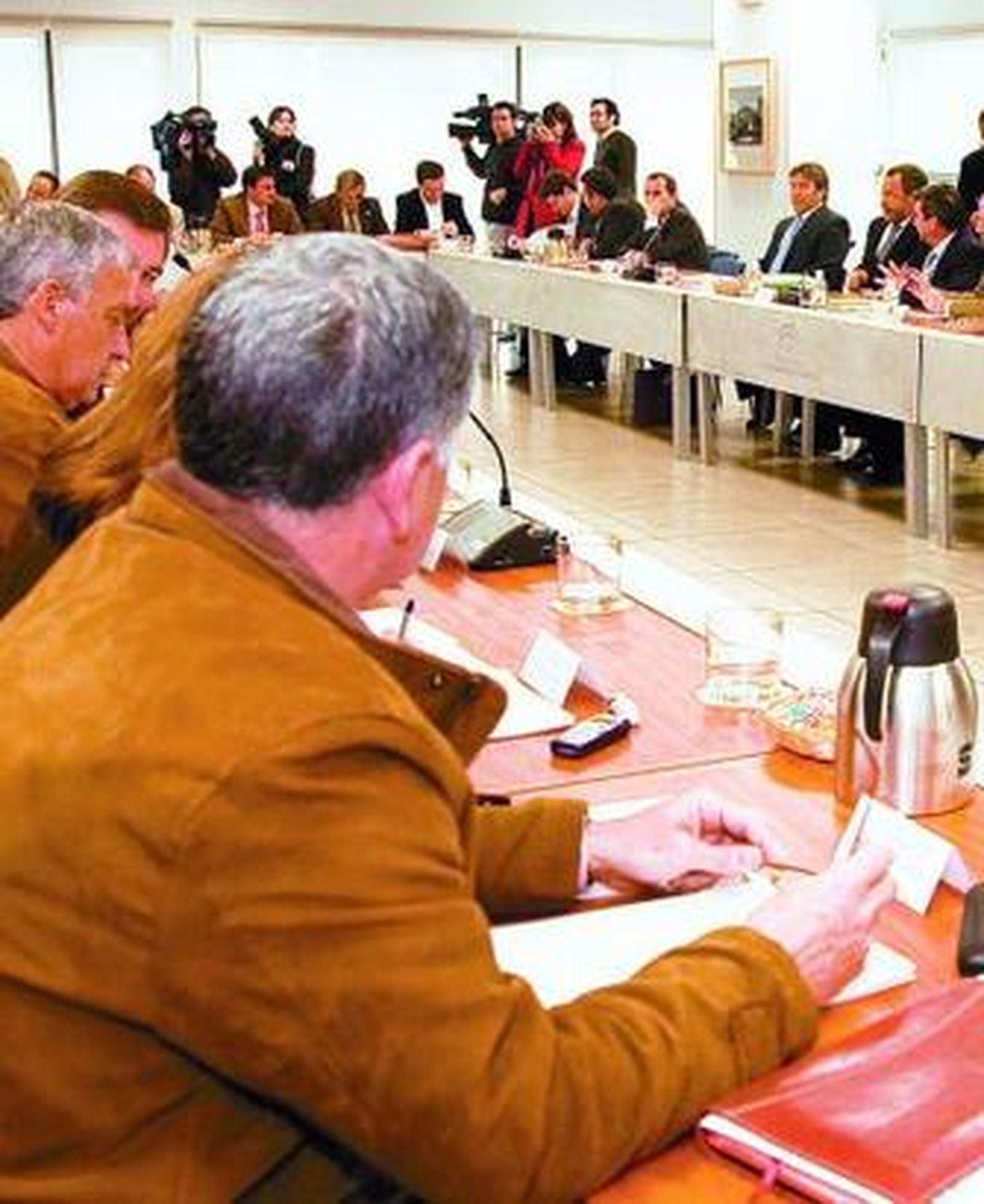 El nuevo consejero, Luis García, presidió la reunión del Consorcio.