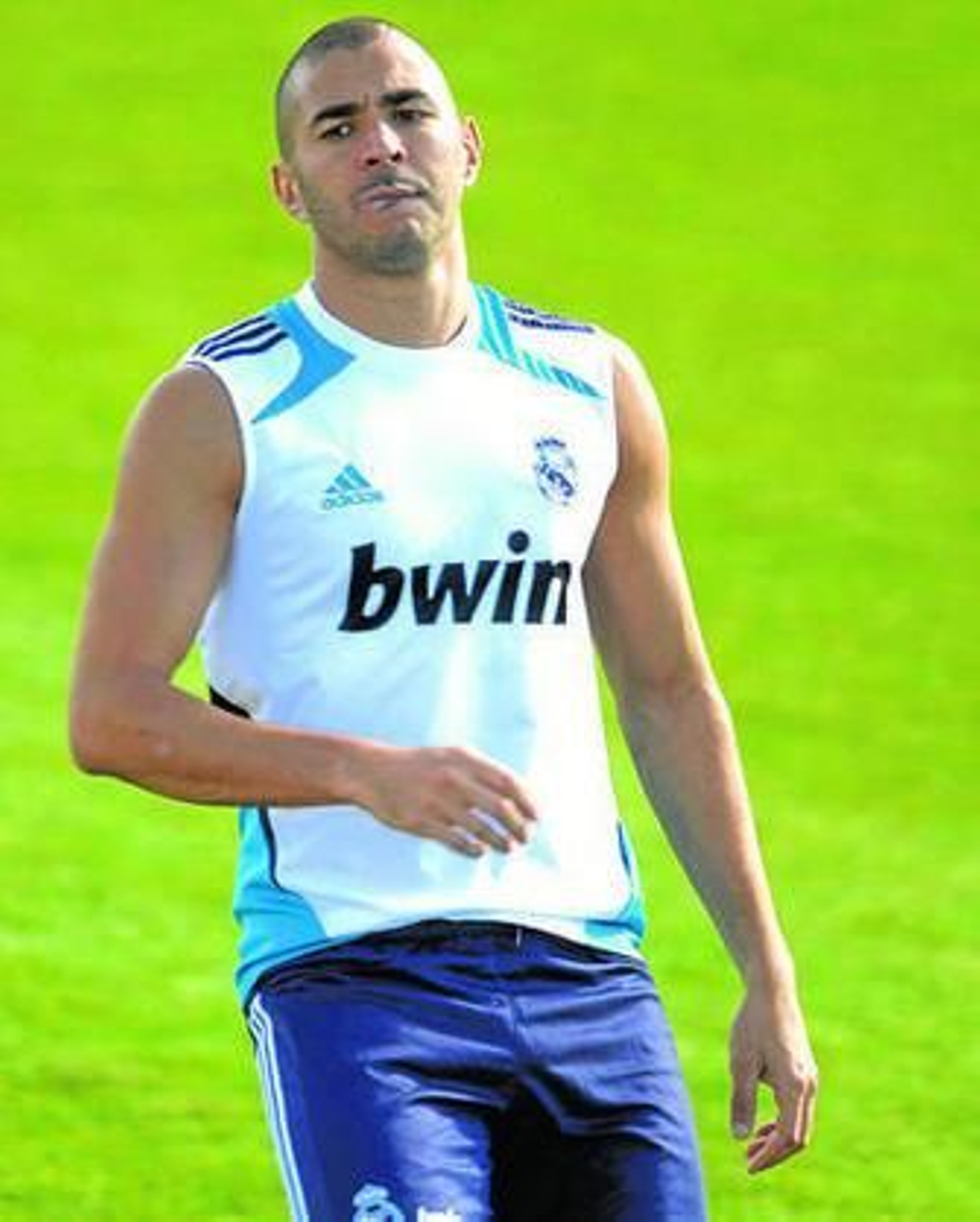 Benzema podría ser titular para dar descanso a Özil.