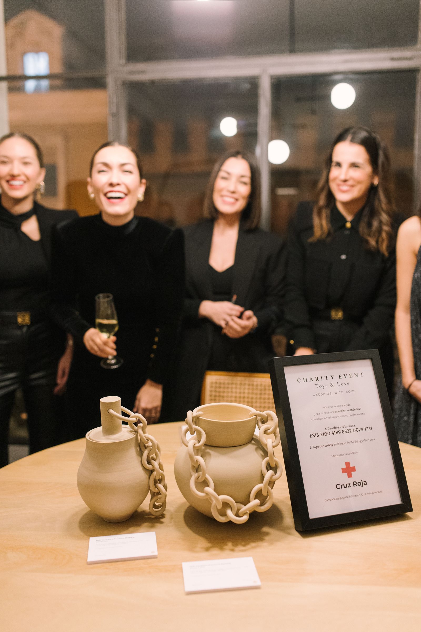 El equipo de Weddings With Love durante el evento solidario.