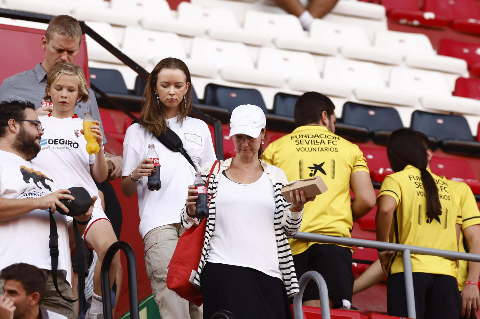 Búscate en las fotos del Sevilla-Valencia