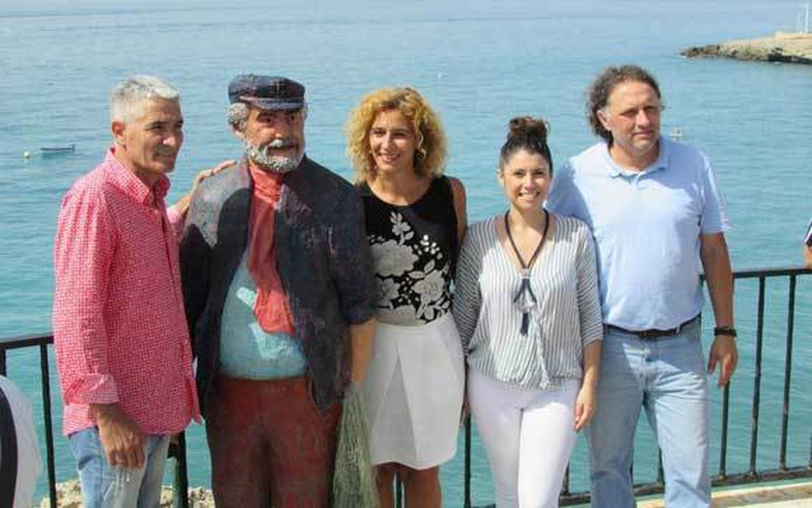 'Chanquete' vuelve a Nerja en forma de escultura cromática