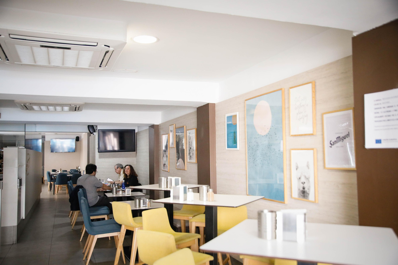 Imágenes de bar Mar Robles y sus tapas por el 60 aniversario