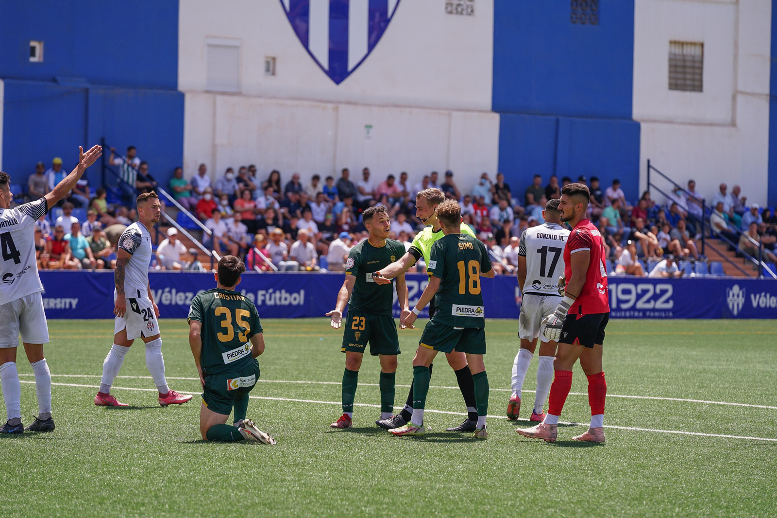 La victoria del Córdoba CF ante el Vélez, en imágenes