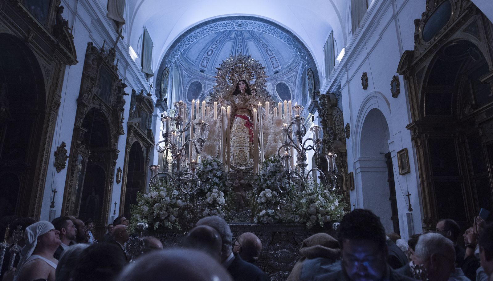 Las imágenes de la procesión de la Virgen de las Nieves