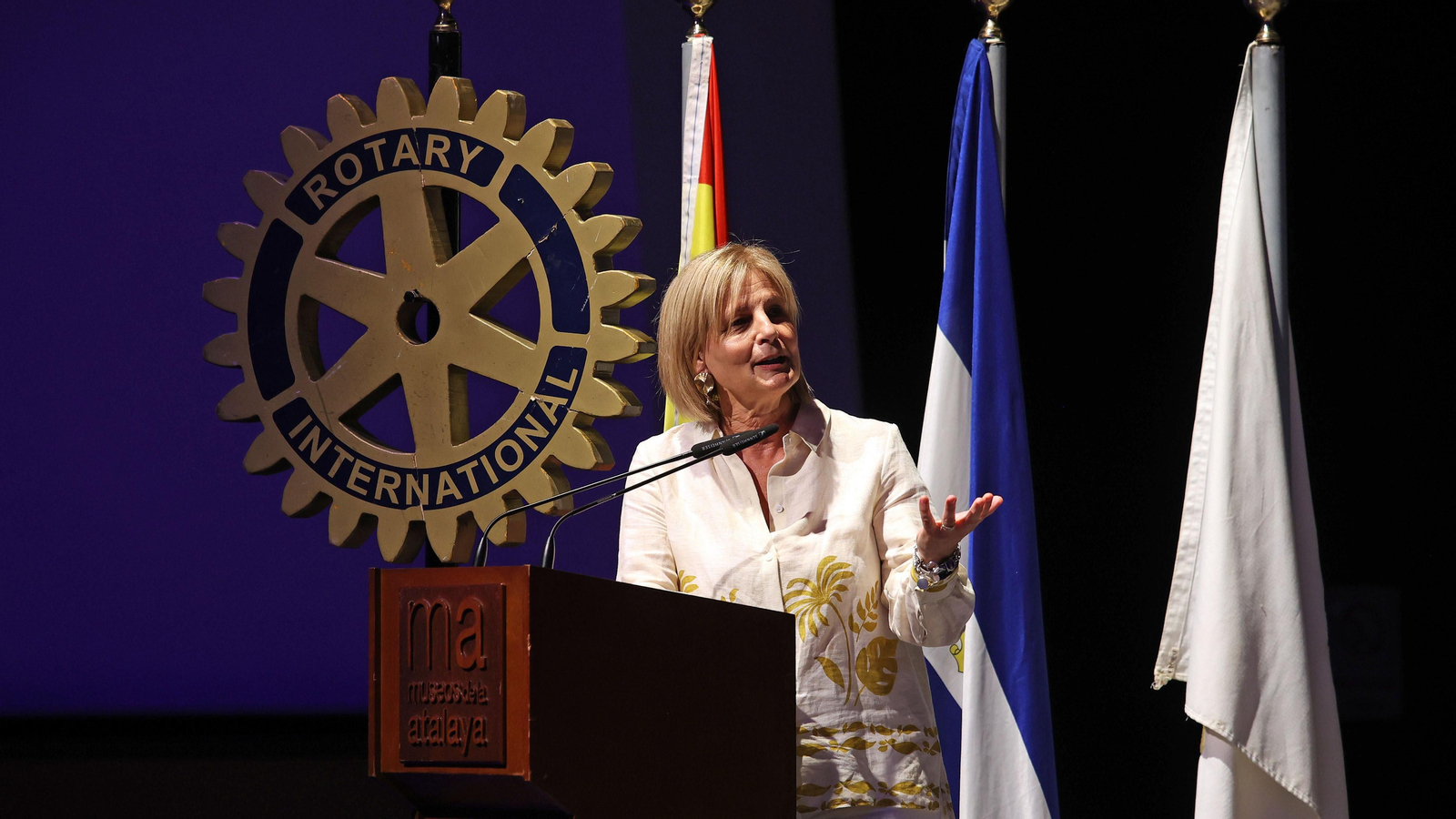 Manuel Alejandro recibe el premio Jerezano del Año del Rotary Club Jerez