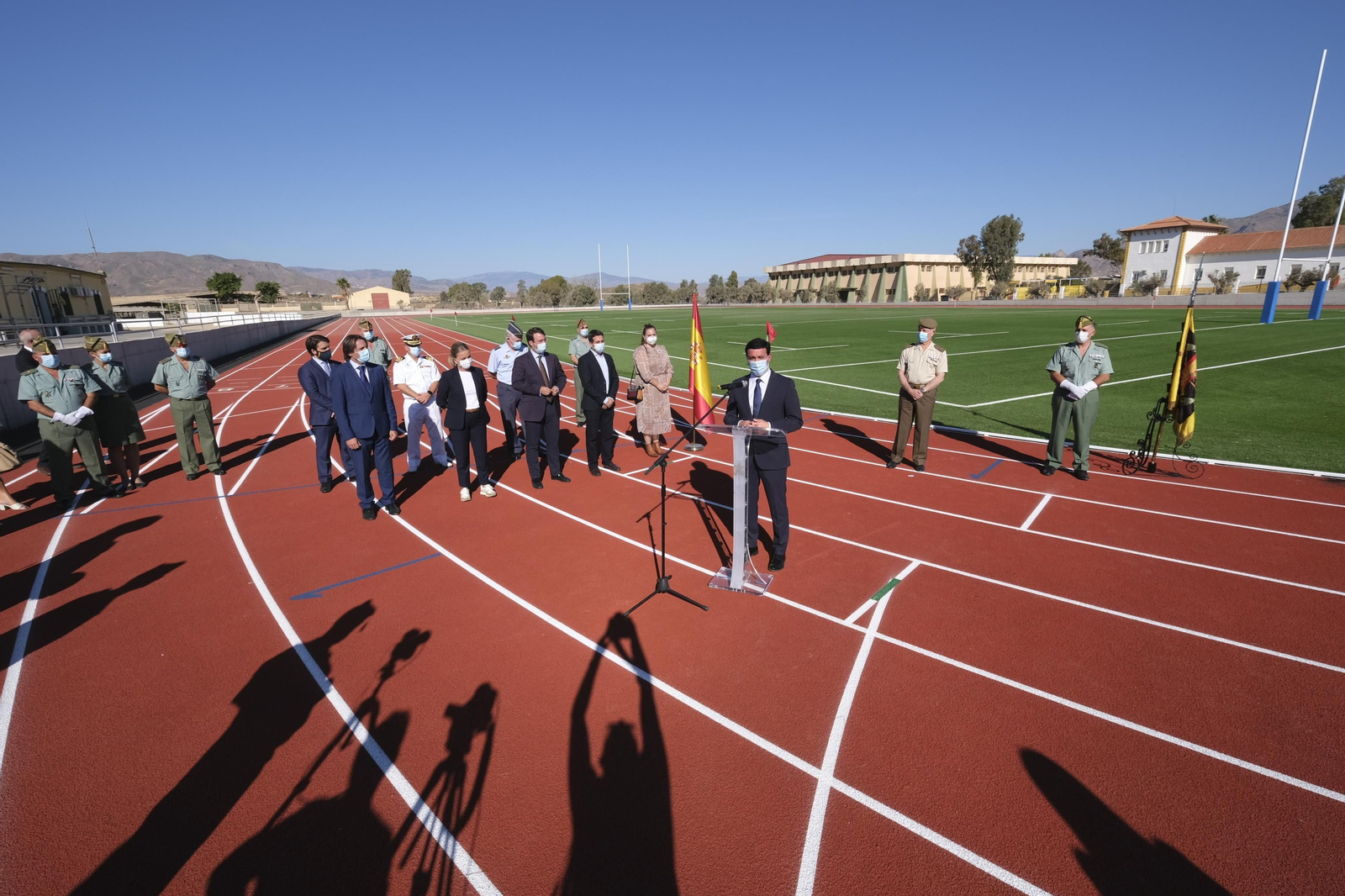 Fotogalería inauguración pista de atletismo y campo de rugby en la Base Militar Álvarez de Sotomayor
