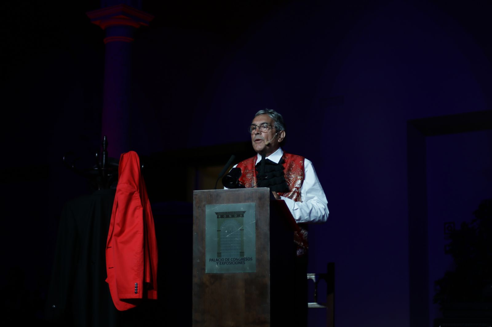 Momento del pregón de José María Tornay