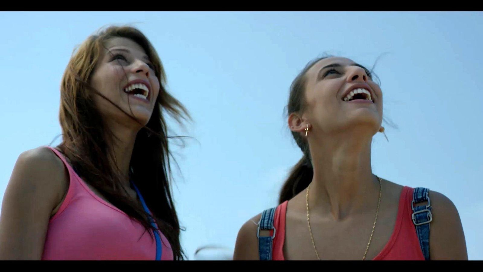 ‘Carmen y Lola’, amor adolescente entre dos mujeres de etnia gitana.