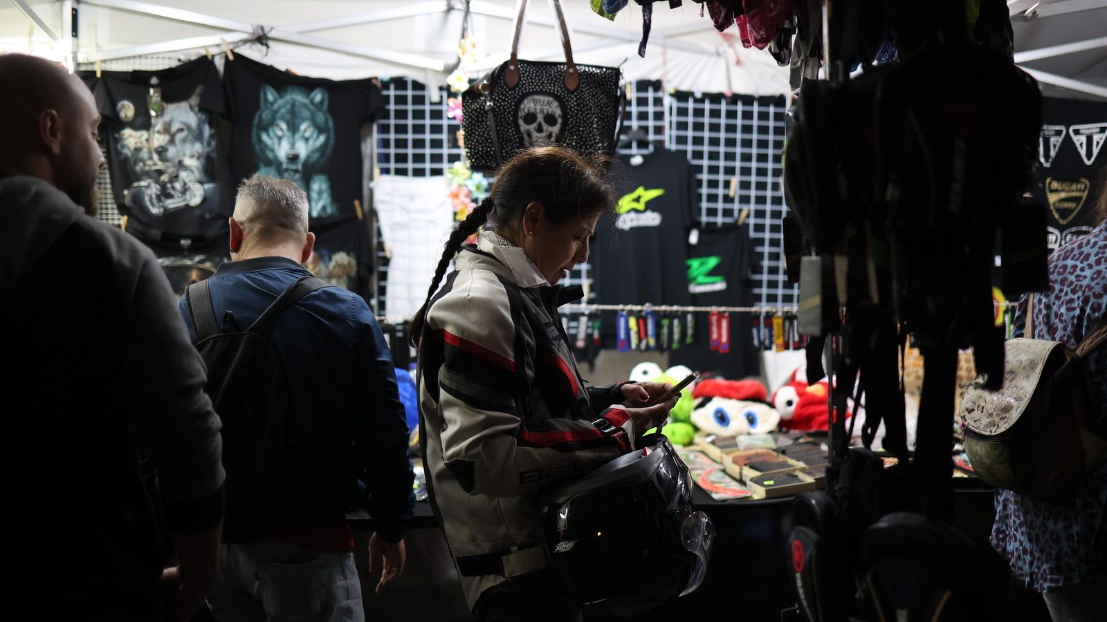 Búscate en el ambiente motero del viernes del Gran Premio de Jerez 2025.