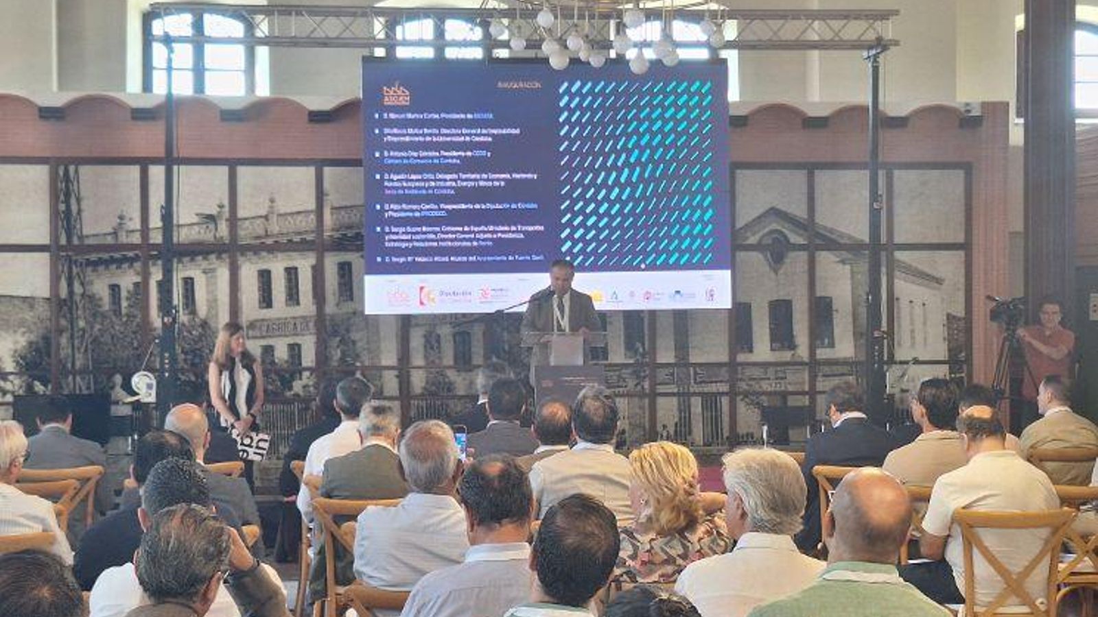 Un momento del congreso celebrado en el Hotel El Carmen de Puente Genil.