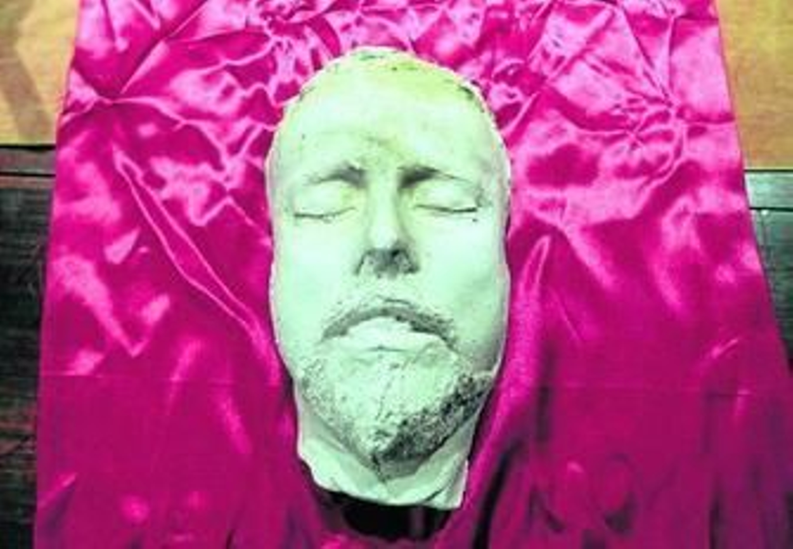 La mascarilla del rostro de Antonio Susillo que será donada a la Hermandad de la Amargura.