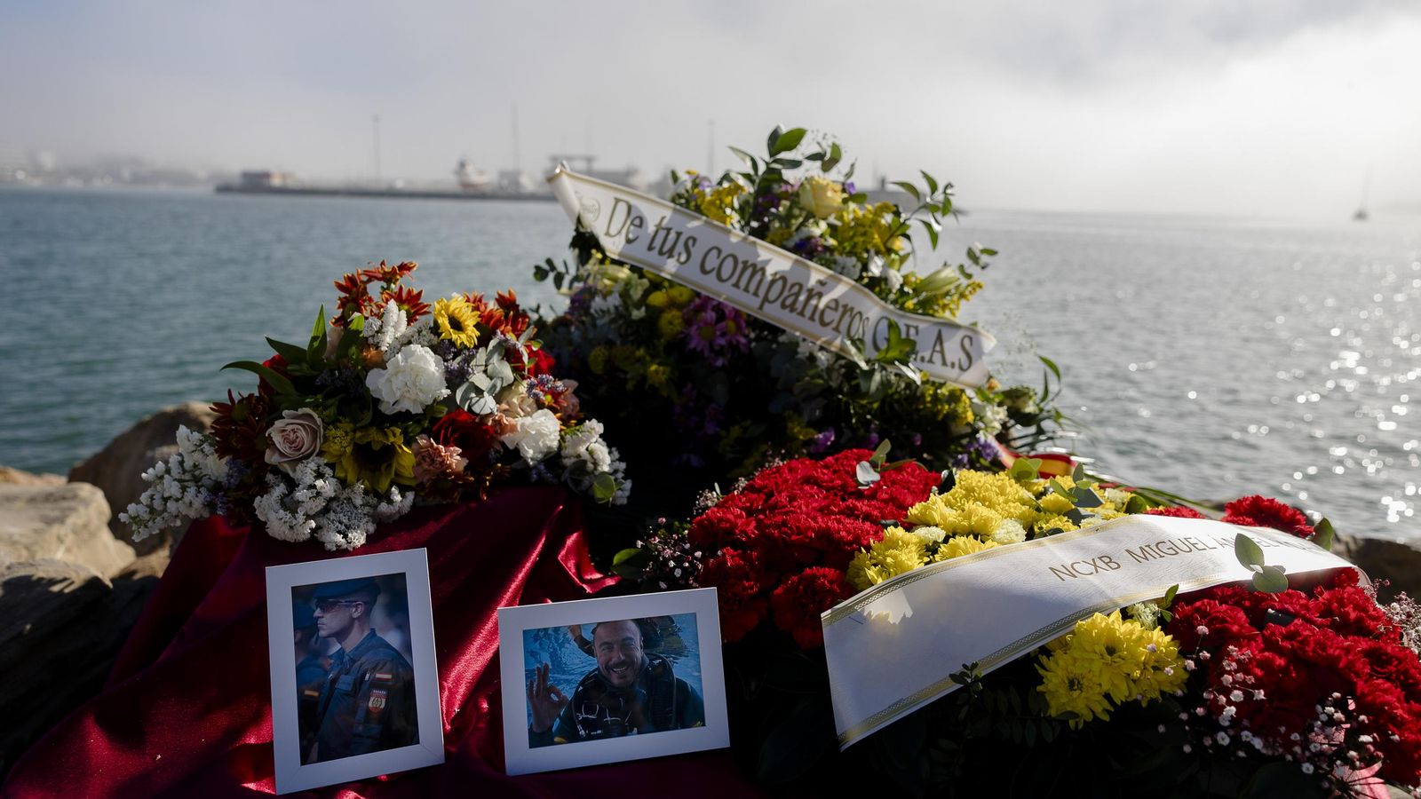 Todas las imágenes del homenaje homenaje a los dos guardias civiles que murieron arrollados por una narcolancha