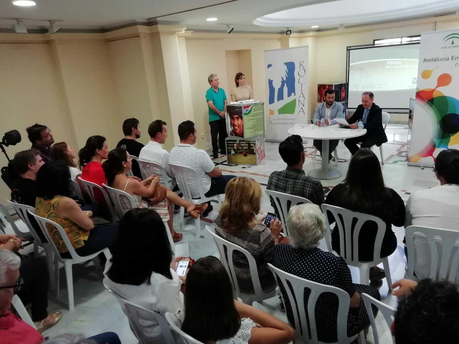 Acto de reconocimiento a los emprendedores.
