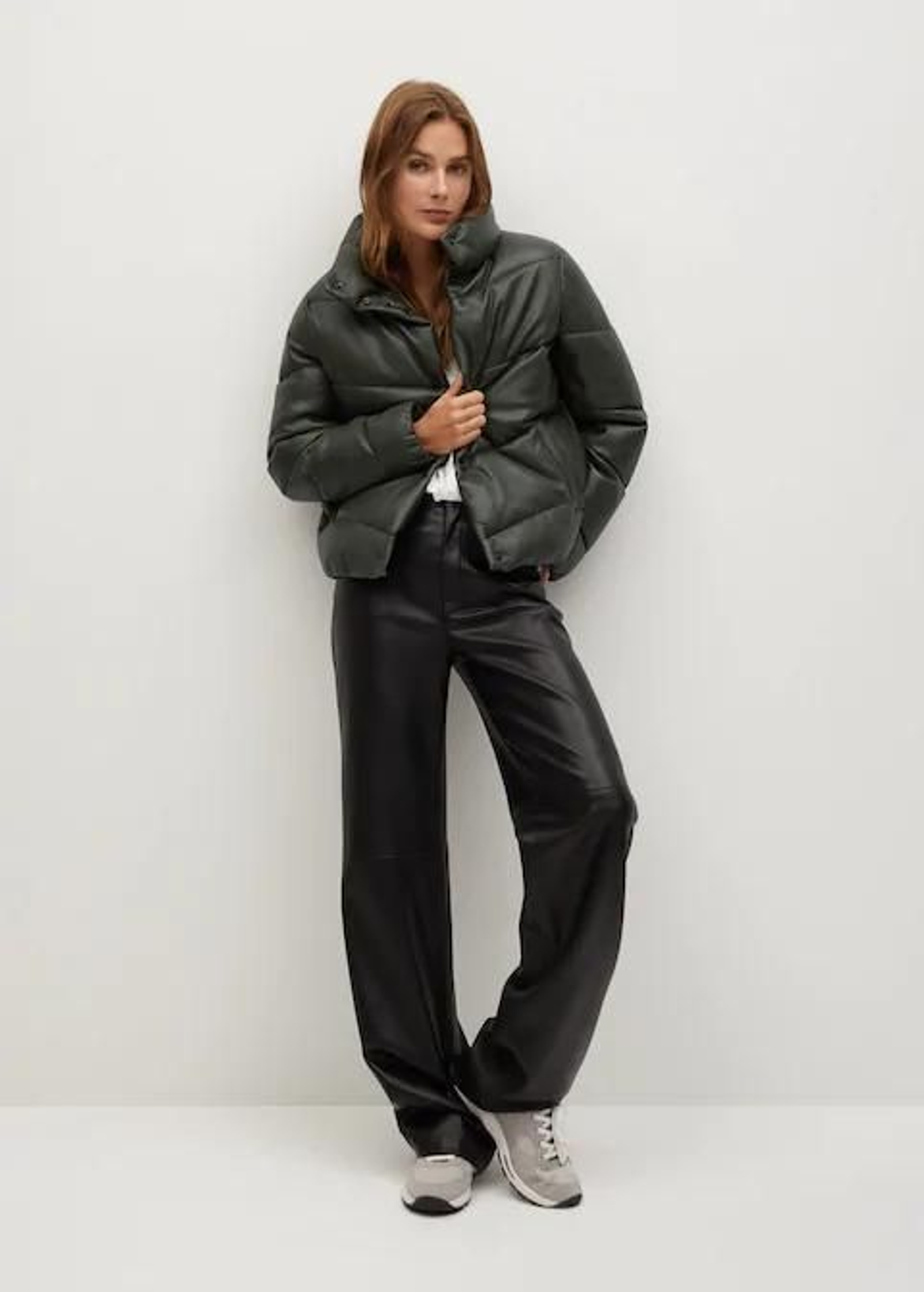 Plumífero efecto piel de Mango.